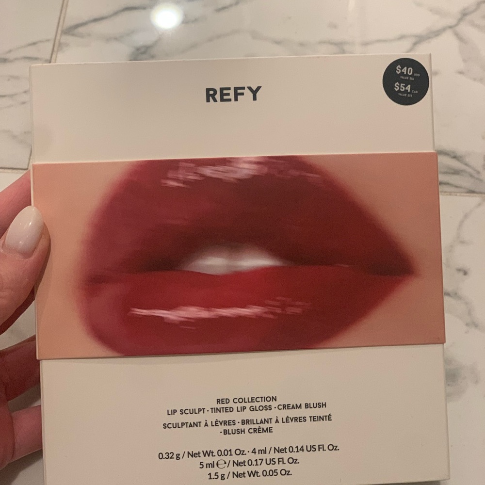 Refy red collection cheek+lip set (sold out) NIB